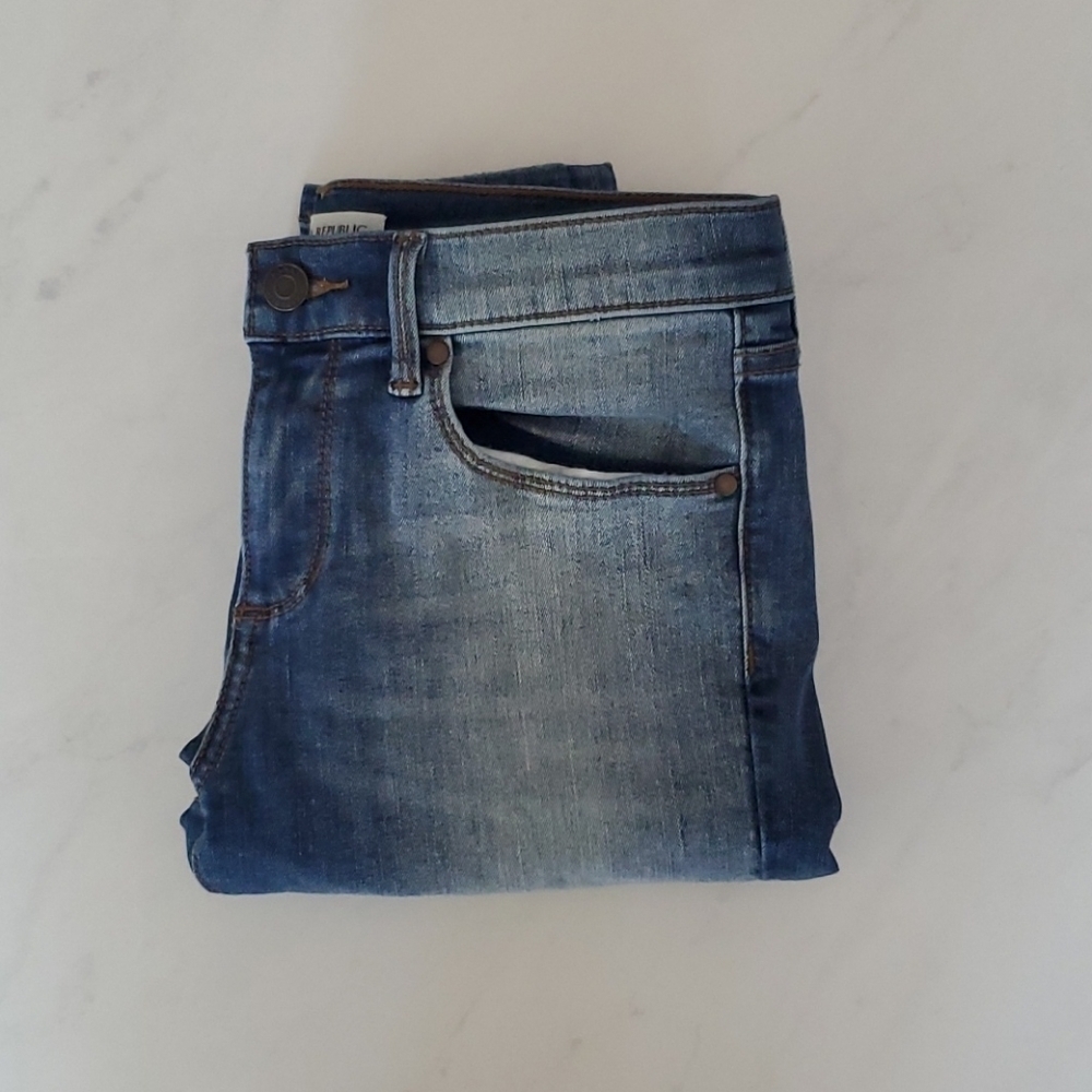 Banana Republic 26 Distressed Jeans - Picture 7 of 13